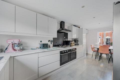 3 bedroom end of terrace house for sale, Dursley GL11