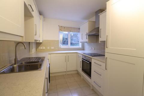 2 bedroom flat to rent, Edgware HA8