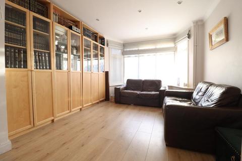 3 bedroom semi-detached house for sale, Edgware HA8