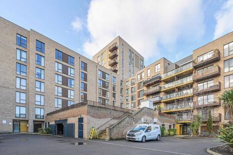 3 bedroom flat for sale, Steevens Court, Tower Hamlets, London, E14