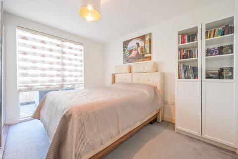 3 bedroom flat for sale, Steevens Court, Tower Hamlets, London, E14