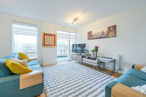 3 bedroom flat for sale, Steevens Court, Tower Hamlets, London, E14