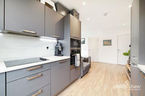 1 bedroom flat for sale, Farnsworth Drive, Colliford Court, HA8