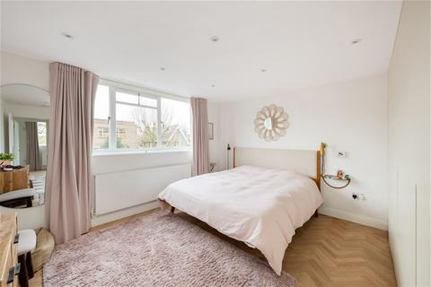 2 bedroom flat for sale, Lambolle Road, Belsize Park