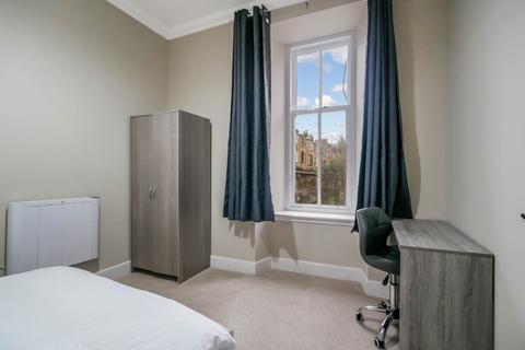 3 bedroom flat to rent, 9 Glasgow Street, 0/1, G12 8JN
