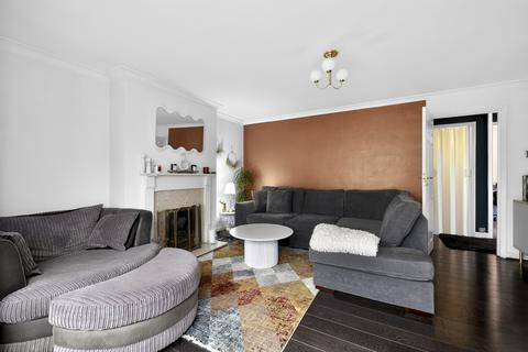undefined, Station Way, Buckhurst Hill, IG9