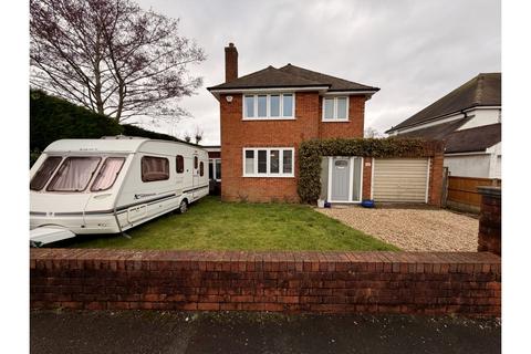 3 bedroom detached house for sale, Melrose Avenue, Newcastle, ST5