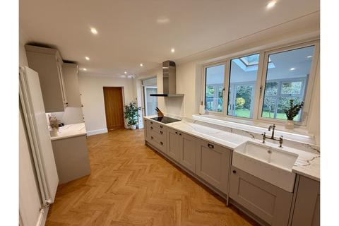 3 bedroom detached house for sale, Melrose Avenue, Newcastle, ST5