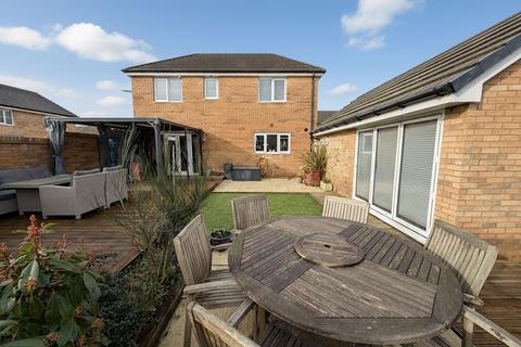 4 bedroom detached house for sale, Greenmeadow Way, Rhoose, CF62 3FJ