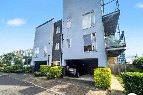 1 bedroom flat for sale - Redshank Road, St. Marys Island, Chatham, ME4
