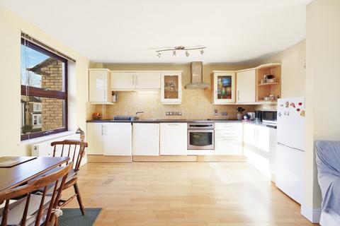 1 bedroom flat for sale, Cavendish Road, Brondesbury, London, NW6