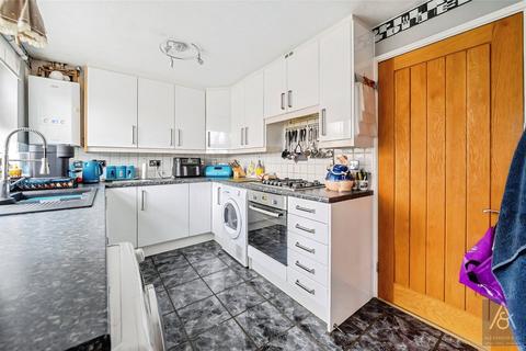 undefined, Willow Drive, Buckinghamshire MK18