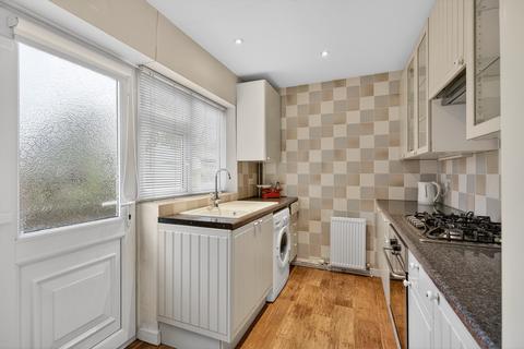 2 bedroom bungalow for sale, Lacey Grove, Wetherby, LS22