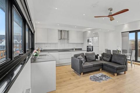 2 bedroom flat to rent, Oakland Road, London  NW2