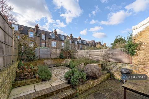 4 bedroom terraced house to rent, Upstall St, London, SE5