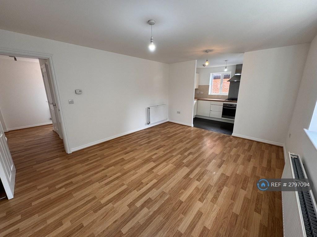 Living / Dining Area