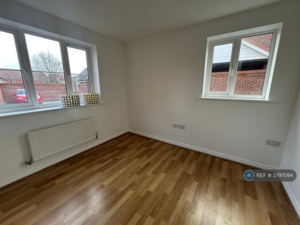 Double Bedroom, Angle 2