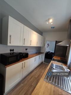 3 bedroom terraced house to rent, Wolverton Road, Leicester, LE3