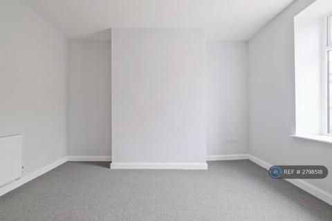 3 bedroom end of terrace house to rent, Blackburn Road, Rossendale, BB5