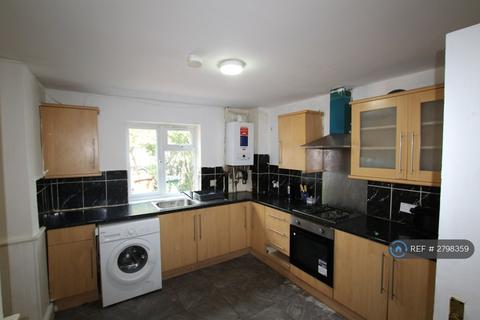 undefined, Drapers Road, London, E15