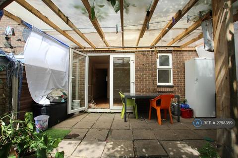 undefined, Drapers Road, London, E15