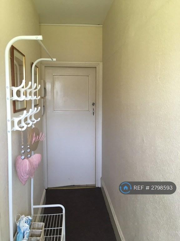 Passage To Private Entrance