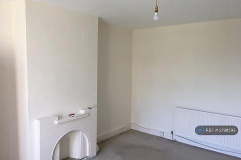 1 bedroom flat to rent, Cheam Common Road, Worcester Park, KT4