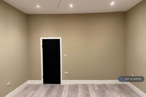 3 bedroom flat to rent, Seven Kings, Ilford, IG3