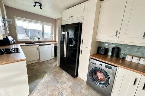 3 bedroom detached house for sale, Aspen Close, Long Lee, Keighley, BD21