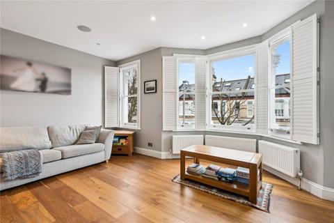 3 bedroom apartment for sale, Grandison Road, SW11
