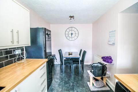 3 bedroom terraced house for sale, Burnway, Albany, Washington, NE37