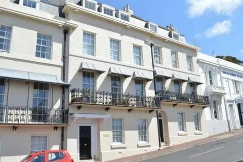 3 bedroom apartment for sale, Royal Marina Court, Beacon Terrace, Torquay