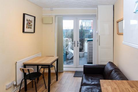 undefined, Shawgreen Close, Hulme, Manchester, M15