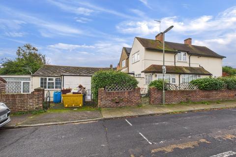 3 bedroom end of terrace house for sale, Old Charlton Road, Shepperton, Surrey, TW17