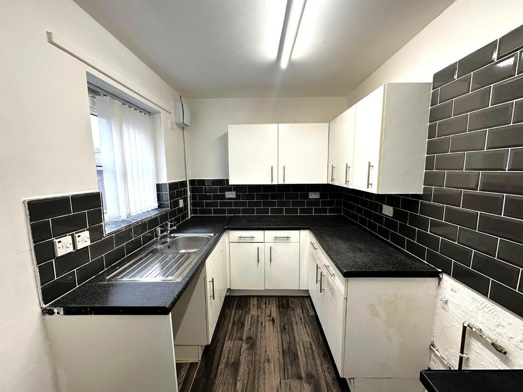 Vicarage Kitchen 1.jpeg
