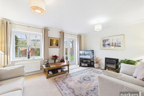 4 bedroom semi-detached house for sale, Mays Close, Reading RG6