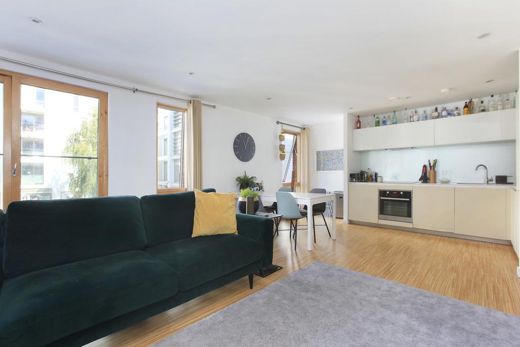 Kitchen/Reception