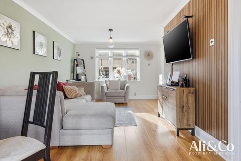 undefined, Hudson Close, stanford-le-hope