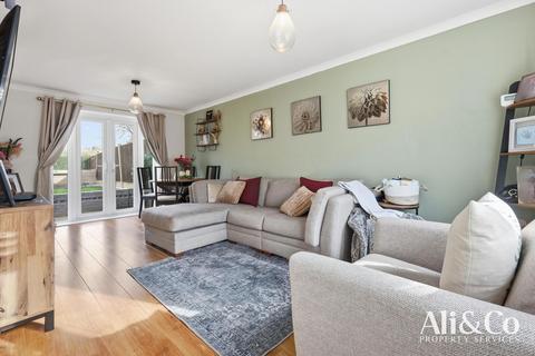 undefined, Hudson Close, stanford-le-hope