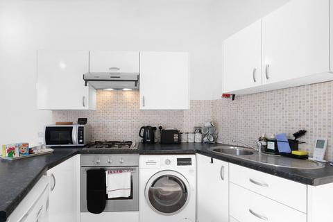 3 bedroom apartment to rent, N1 Northdown Street 31 Basement