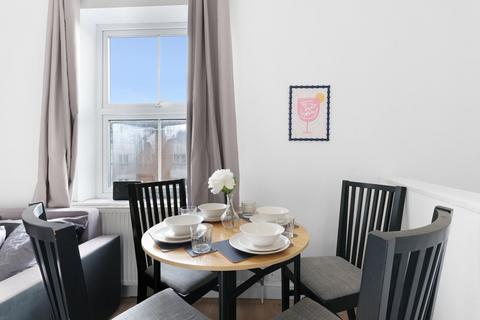 3 bedroom apartment to rent, N1 Northdown Street 31 Basement