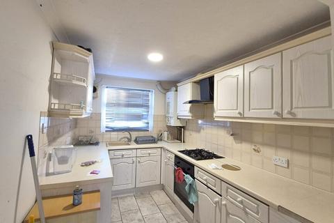 4 bedroom terraced house to rent, Whernside, Abbeywood SE28