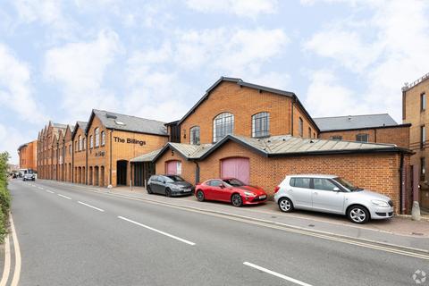 Office to rent, 3 Walnut Tree Clos Guildford GU1 4UL