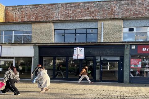 Retail property (high street) to rent, 96 High St Weston Super Mare BS23 1HS