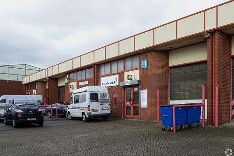 Warehouse to rent, 9-12 Canons Rd Milton Keynes MK12 5TL