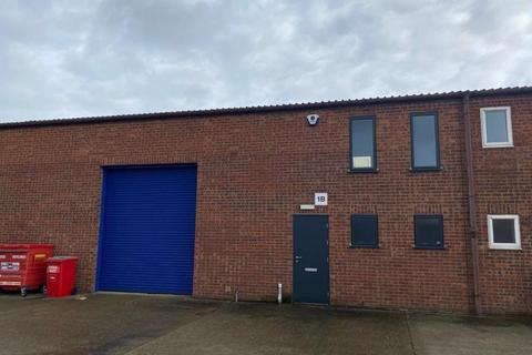 Distribution warehouse to rent, 1 Riverside Av W Lawford CO11 1UN