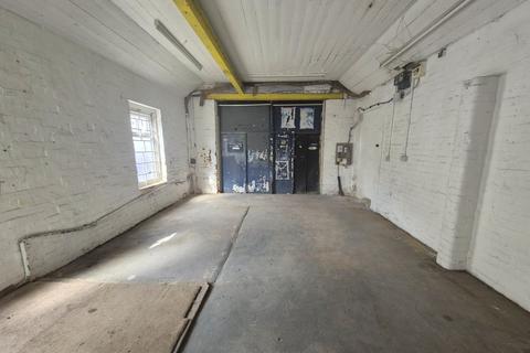 Warehouse to rent, Shails Ln Trowbridge BA14 8LN