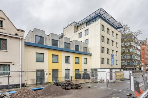 Office to rent, 30 Queen Charlotte St Bristol BS1 4HJ