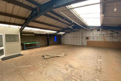 Warehouse to rent, 677 Fishponds Rd Bristol BS16 3BQ