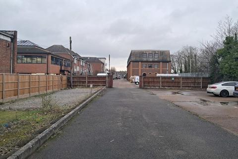 Warehouse to rent, Station Approach Shepperton TW17 8AN